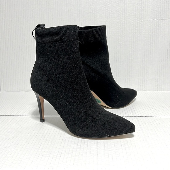 XOXO WOMEN BLACK BOOTIES SIZE 8 HEEL 3.5” - Picture 4 of 6